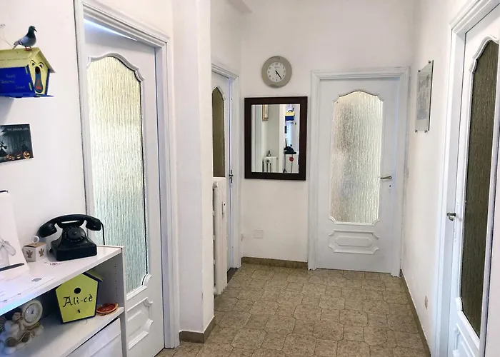 Tra Il Centro E Il Verde