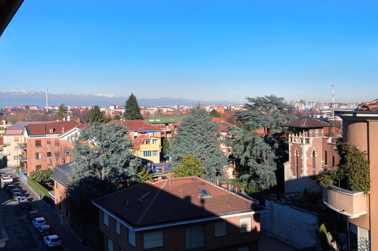 Tra Il Centro E Il *